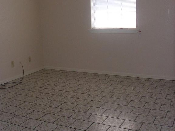 2nd image of 801 Okane St