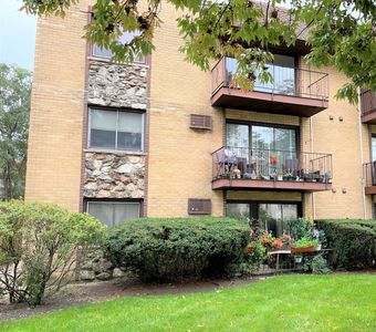 1279 Harding Ave APT 1A, Des Plaines, IL, 60016