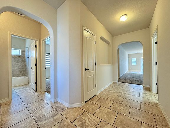 3rd image of 7516 Wolf Creek Dr