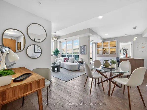 38 Howard Park Ave #623, Toronto, ON M6R 0A7