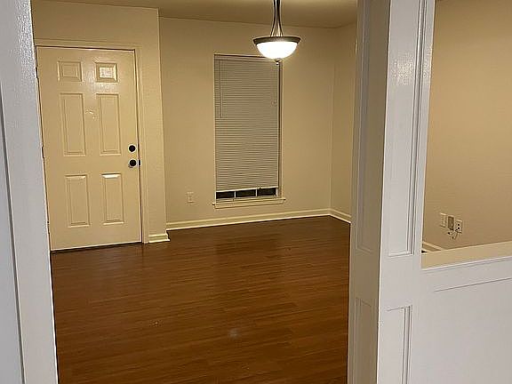 3rd image of 107 Whipple Ave