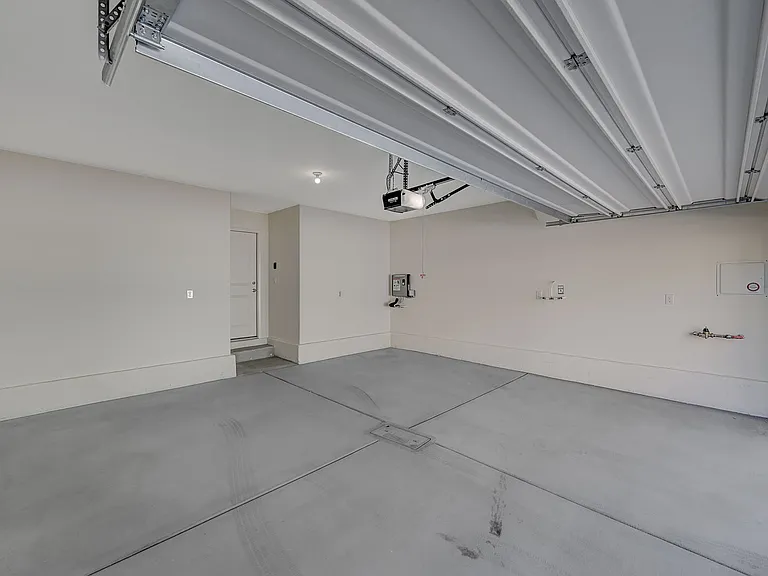 6923 Honor Hill St — Photo 31