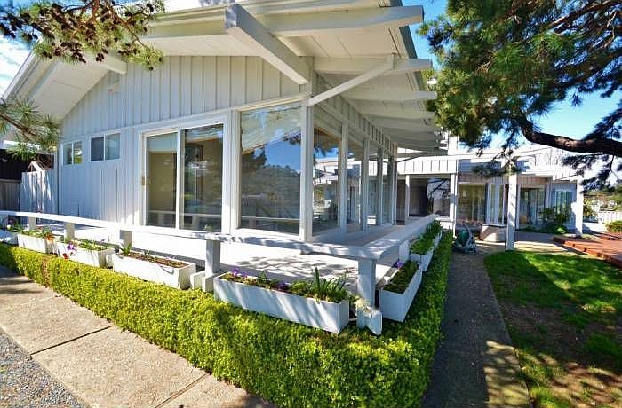 Welcome to 30 Windward Rd