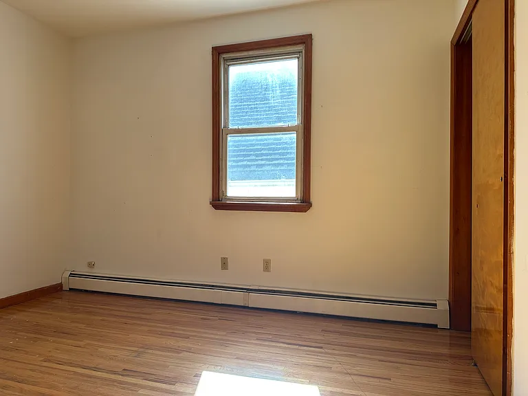404 N 3rd St #2 — Photo 7