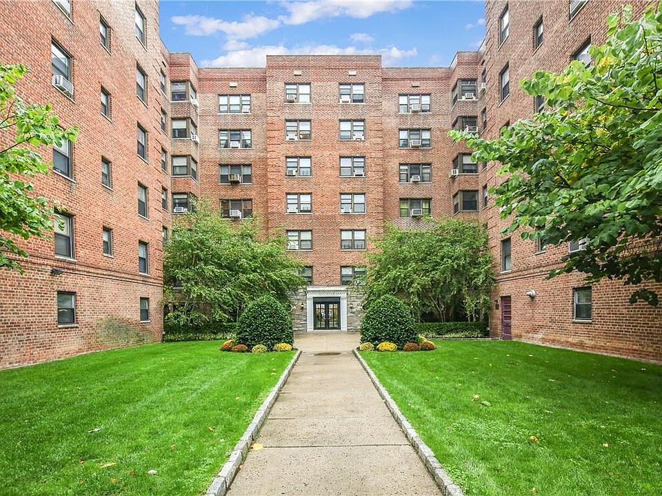 1st image of 485 E Lincoln Avenue #219