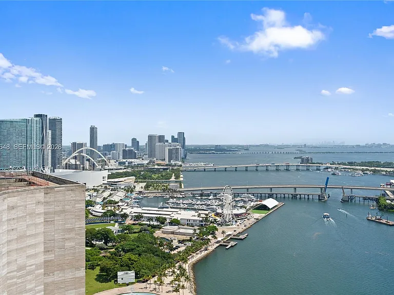 335 Biscayne Blvd #4112 — Photo 15