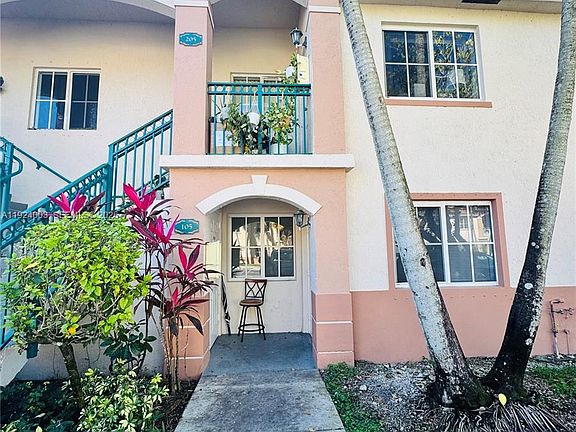 4th image of 1260 SE 31st Ct #10534