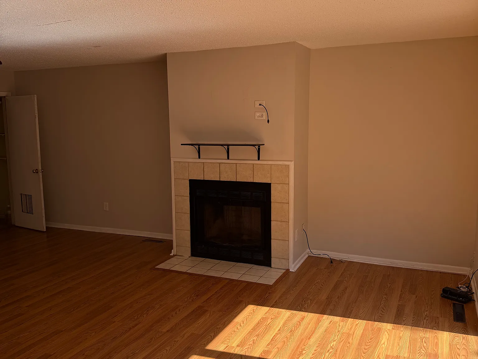 3 bed, 1781 sqft, $2,600 — Photo 3