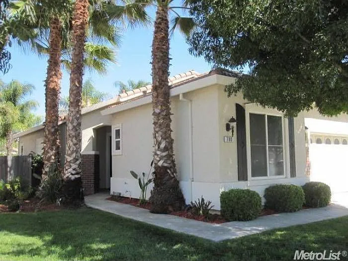 700 Marie Angela Dr photo 1