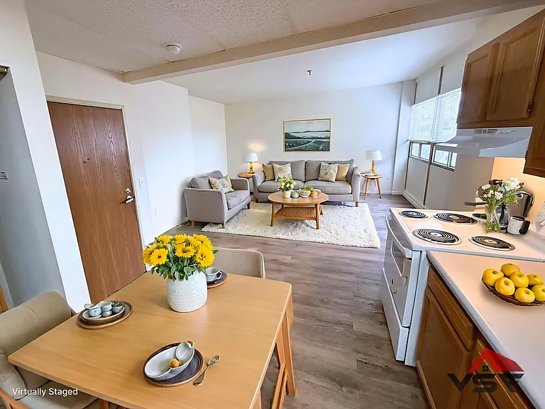 Spacious Living at Heritage Lofts, Piqua — Photo 24