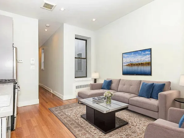 411 Chauncey Street image 3 of 16