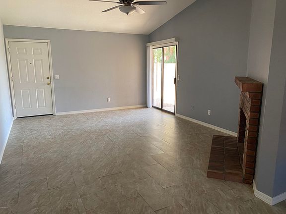 2nd image of 4547 E Grove Ave
