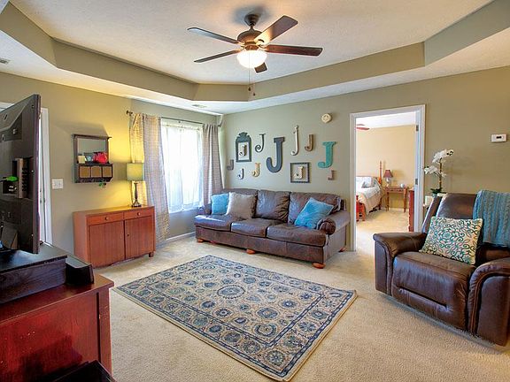 4th image of 1213 Ledbury Dr