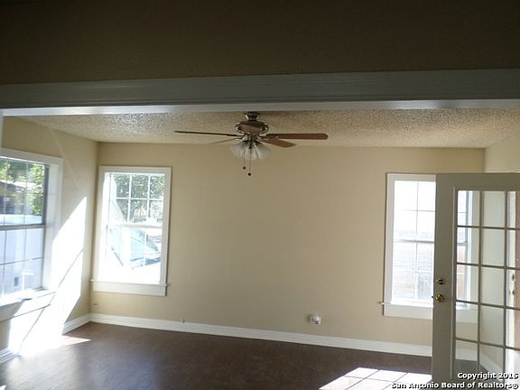 4th image of 442 Linares St