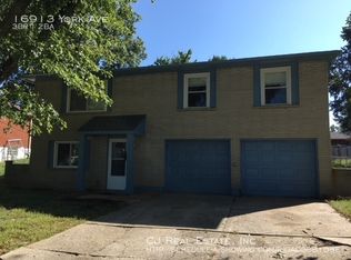16913 E York Ave, Independence, MO 64055