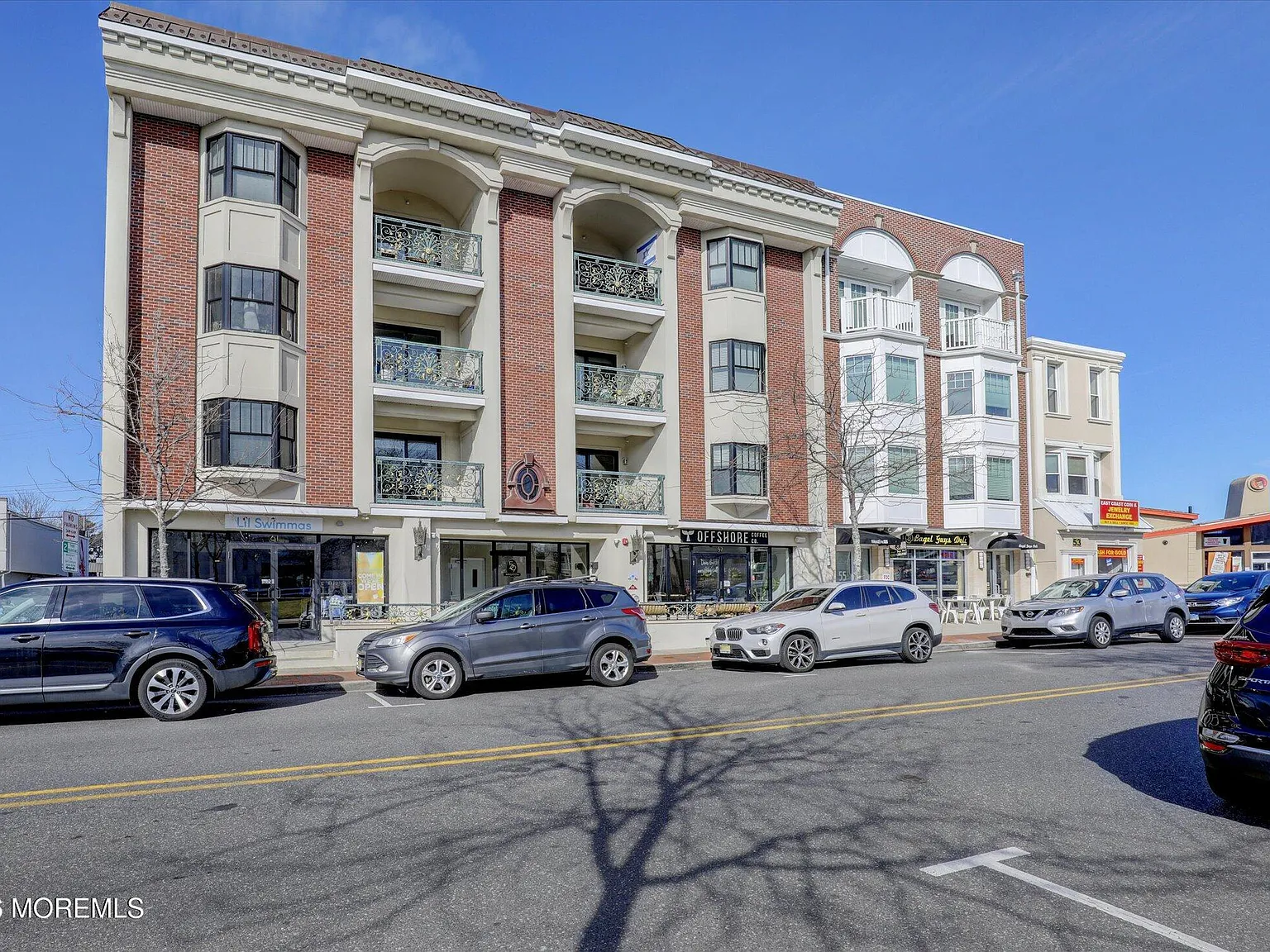 2 bed, 10032 sqft, $2,300 — Photo 3