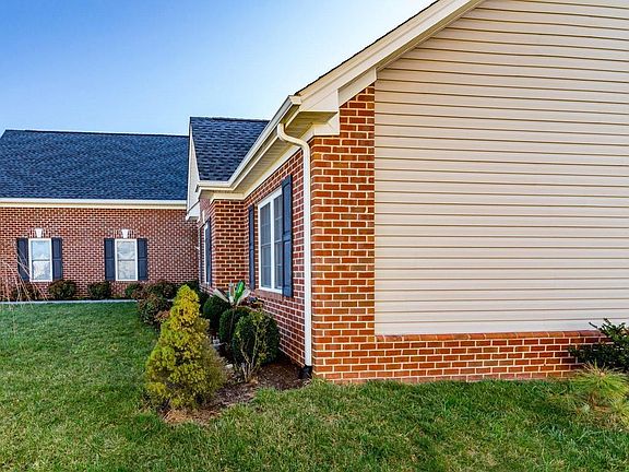 3rd image of 2629 Woods Meadow Ln