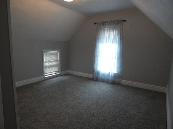 Bedroom, new carpet, paint