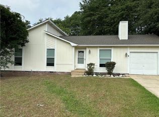 6804 Leeds Ct, Fayetteville, NC 28304