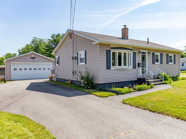 36 Park Avenue W, Brewer, ME 04412