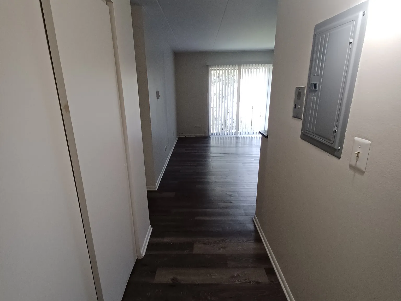 1 bed, 740 sqft, $1,350 — Photo 2