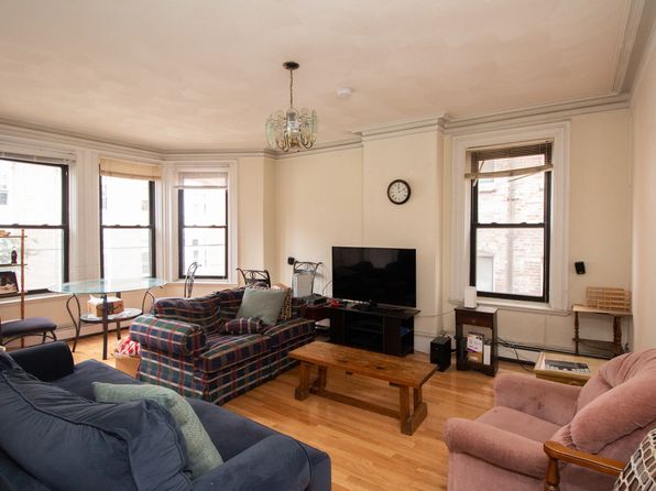 10 Davis Ave #C