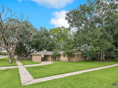 8435 S Essen Heights Ct, Baton Rouge, LA, 70809