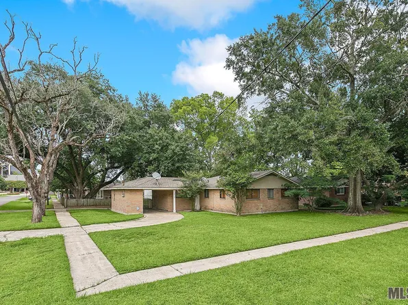 8435 S Essen Heights Ct, Baton Rouge, LA 70809