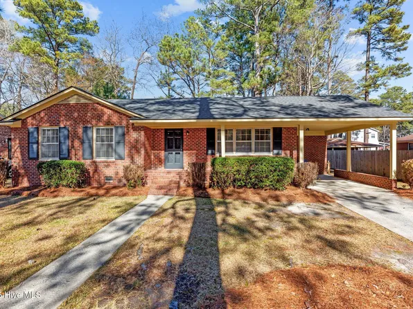 211 Woodstock Drive, Greenville, NC 27834