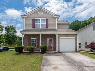 8954 Chalkstone Rd, Charlotte, NC 28216