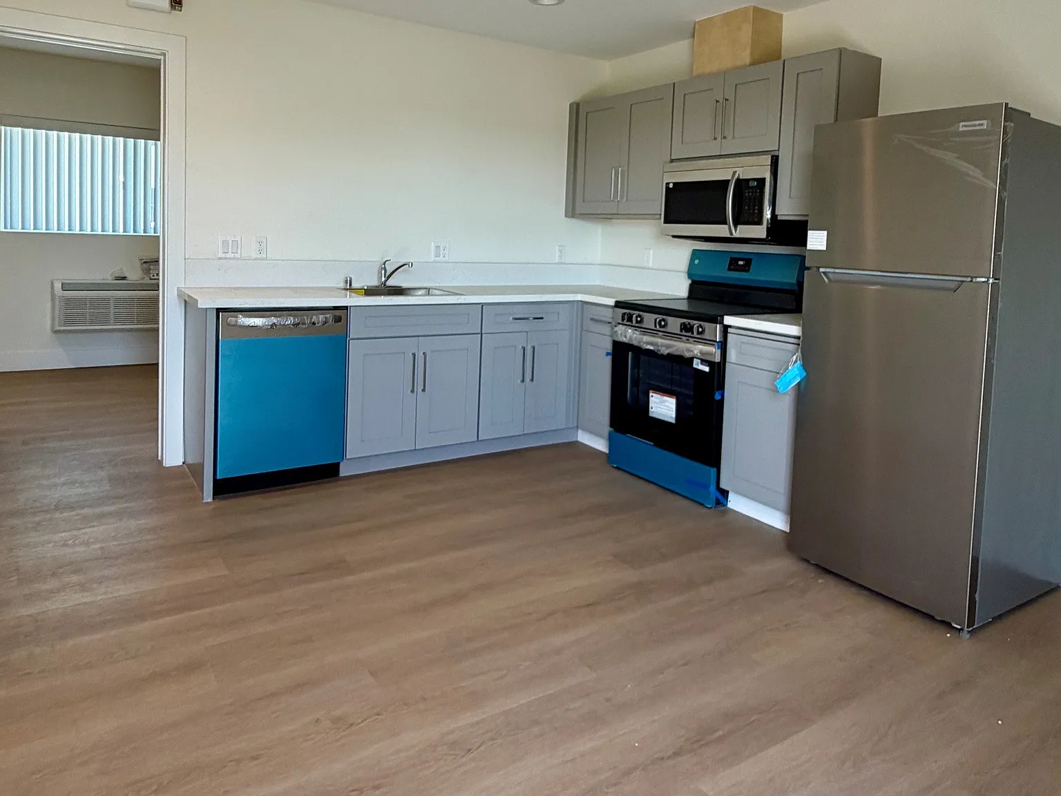 1 bed, 367 sqft, $2,175 — Photo 2