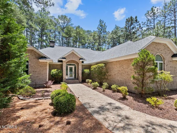 22 Edinburgh Lane, Pinehurst, NC 28374
