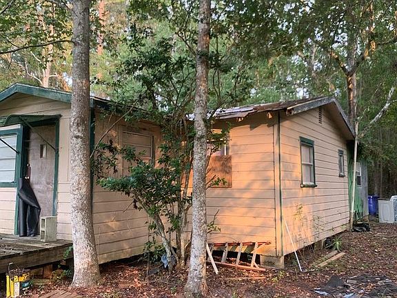 2nd image of 5615 County Road 210 W