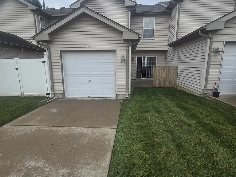 920 Carpathian Dr — Photo 5