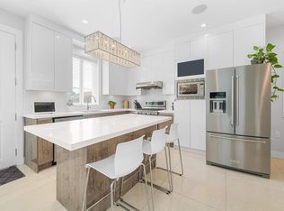 3448 Pandora St, Vancouver, BC V5K 1W8