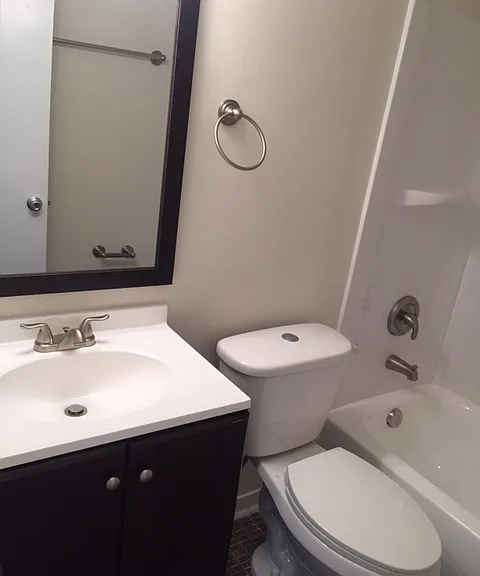 855 W Ocean View Ave — Photo 6