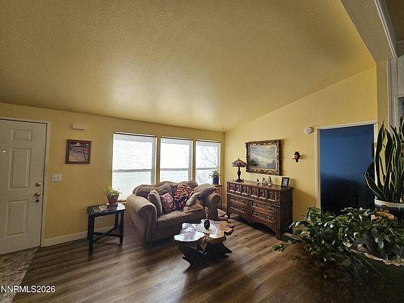 4th image of 118 Mark St