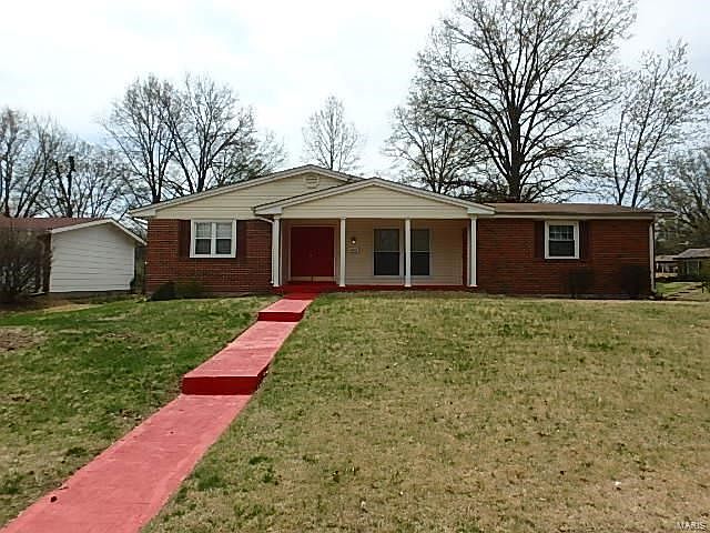 1st image of 3930 Greengrass Dr