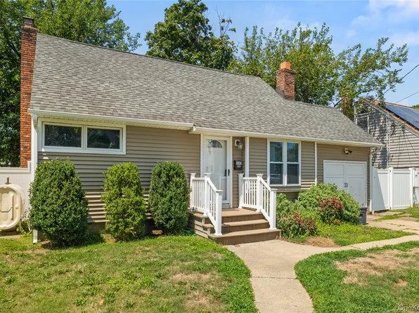 163 Buffalo Avenue, Lindenhurst, NY 11757