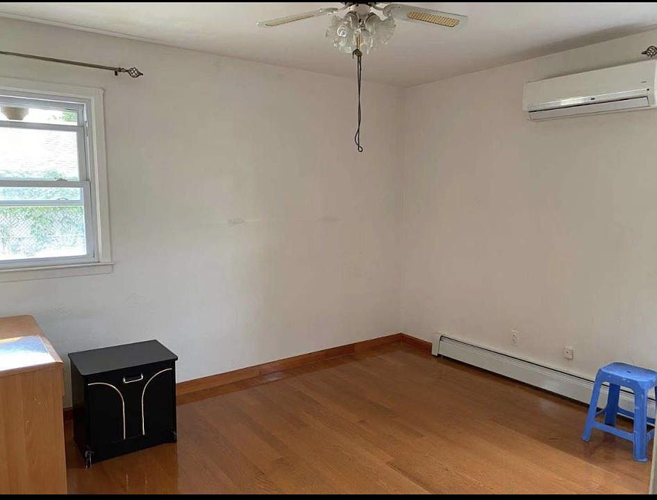 1st image of 4539 Parsons Blvd #2