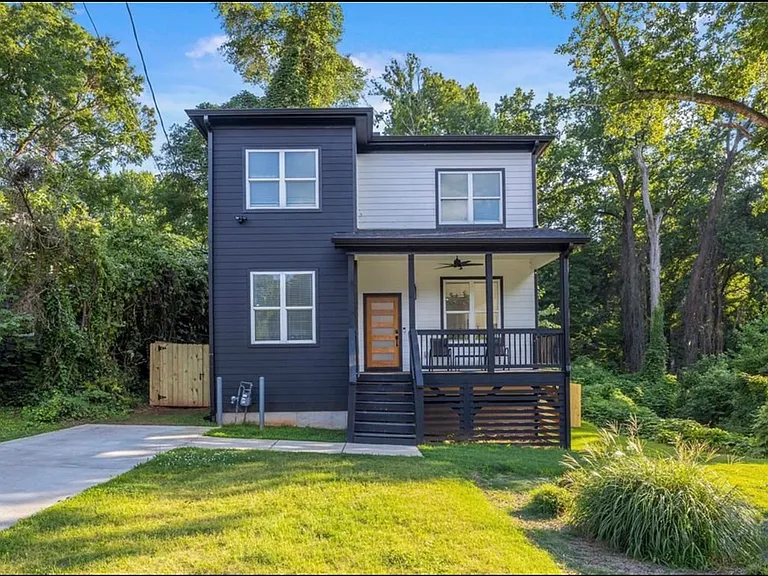 80 Burbank Dr NW — Photo 1