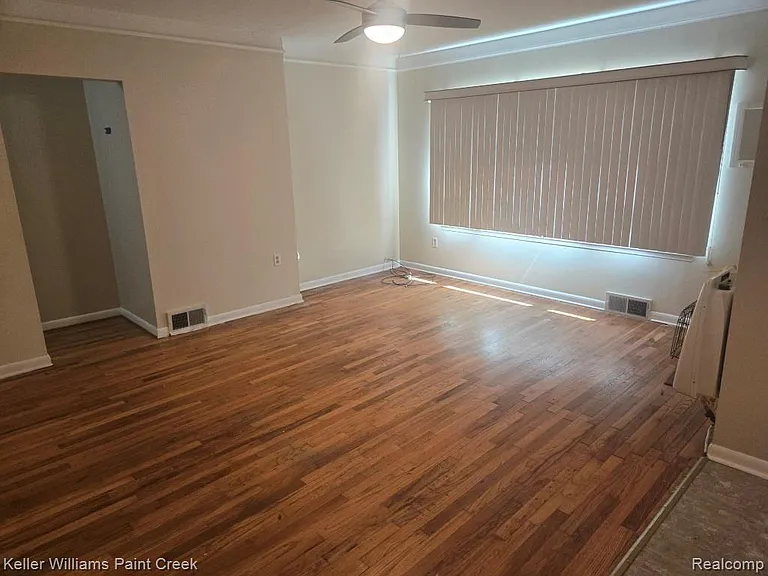 1460 Gravel Ridge Dr — Photo 5