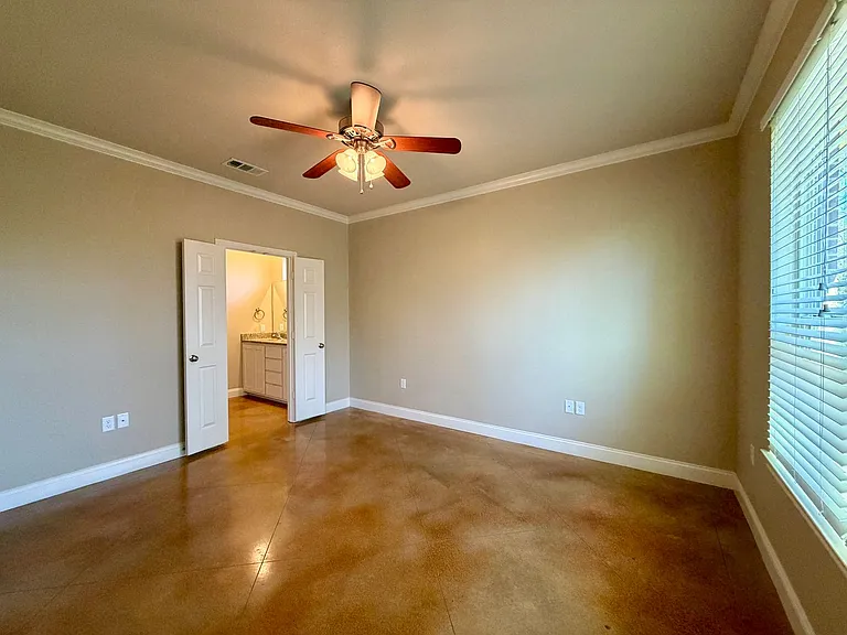 2915 Savannah Ct — Photo 7