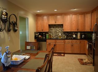 207 Prince James Dr, Hampton, VA 23669