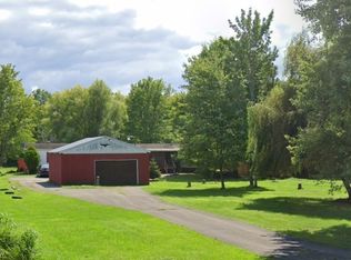 6790 Slater Rd, Andover, OH 44003