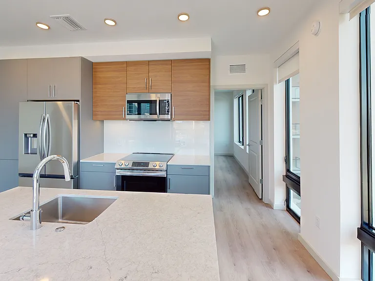 101 N Meridian — Photo 132