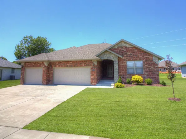 5689 E Pearson Pkwy, Strafford, MO 65757