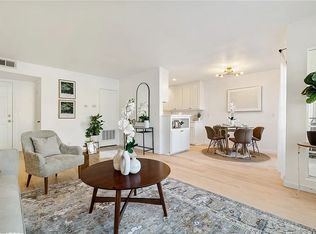 4140 Warner Blvd APT 206, Burbank, CA 91505