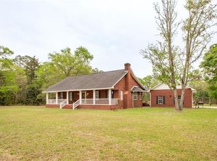 752 Old Hortense Rd, Hortense, GA 31543