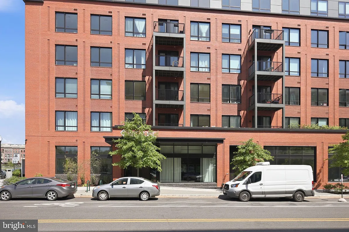 Building Photo - 7175 12th St NW #201